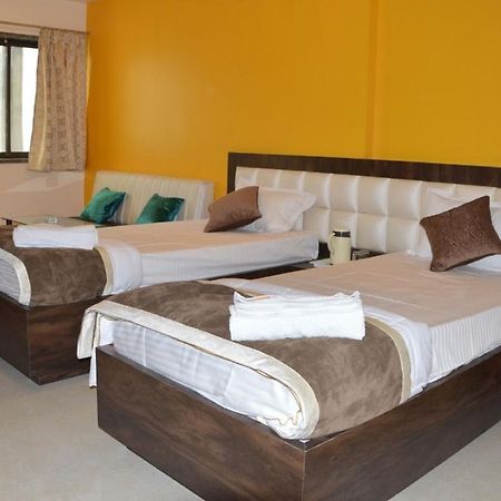 Hotel Ab Palace Jamshedpur Bagian luar foto