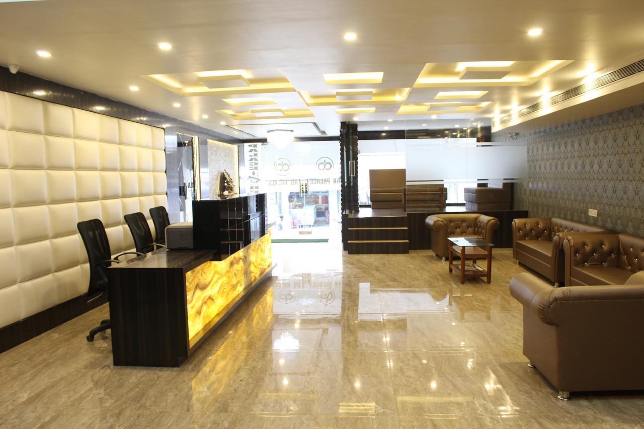 Hotel Ab Palace Jamshedpur Bagian luar foto