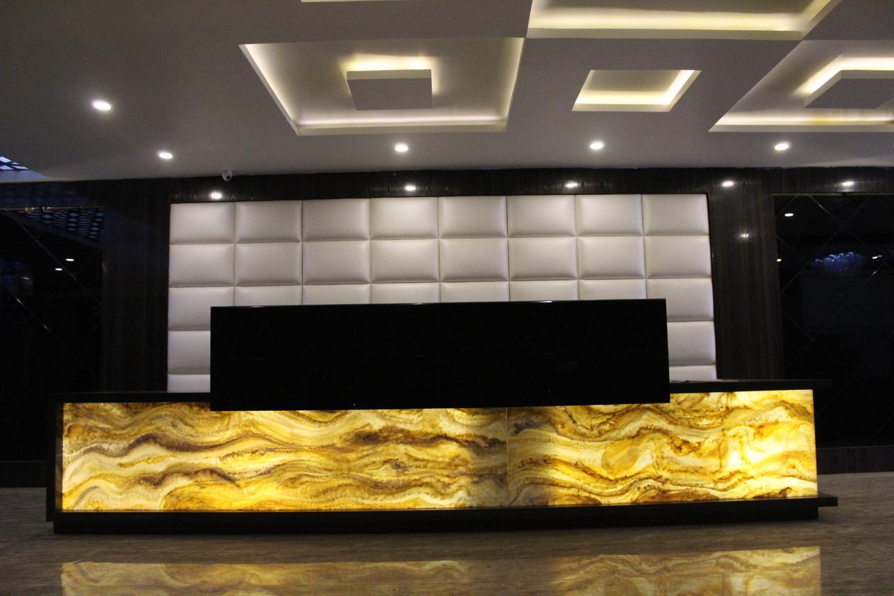 Hotel Ab Palace Jamshedpur Bagian luar foto