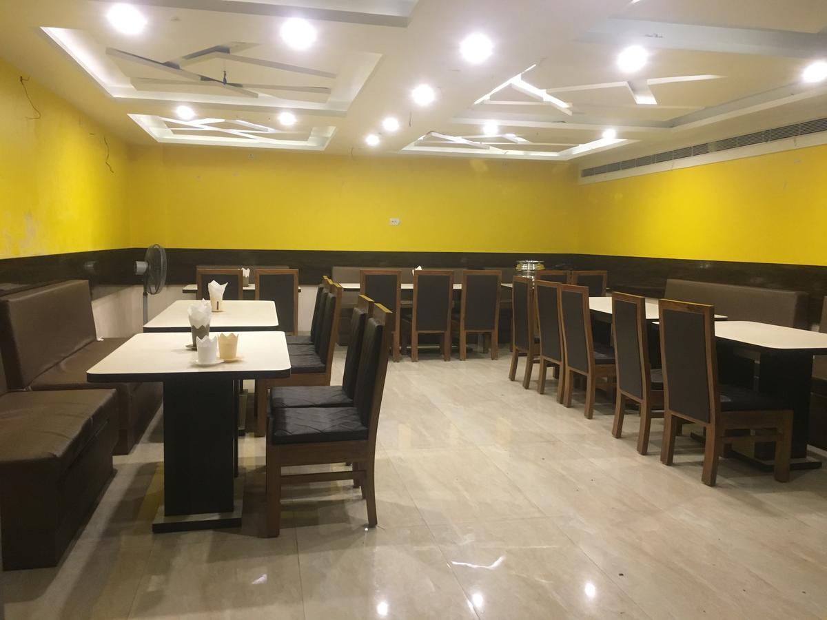 Hotel Ab Palace Jamshedpur Bagian luar foto